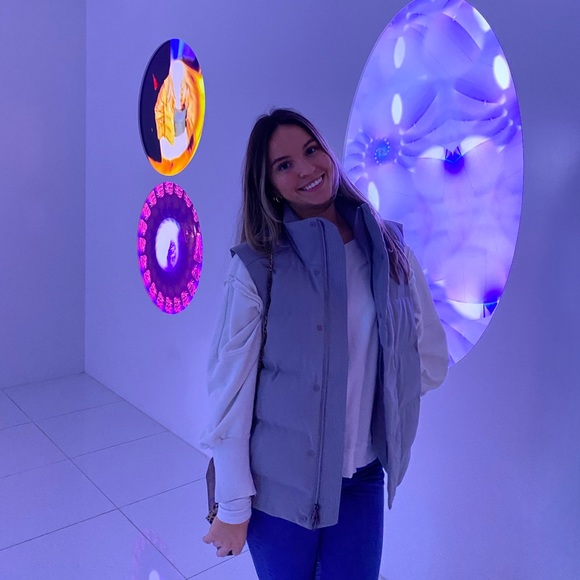 Meet your Posher, Gabrielle - Picture 4 of 4